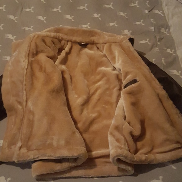 Leather jacket w/ shearling collar - Picture 4 of 7